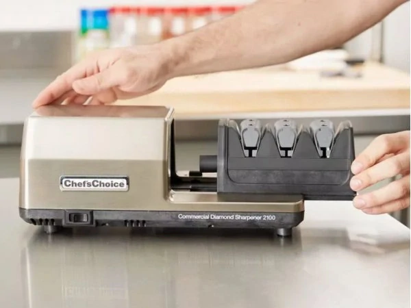 ChefsChoice | brusič nožů elektrický, CC-2100 CZ DISTRIBUCE