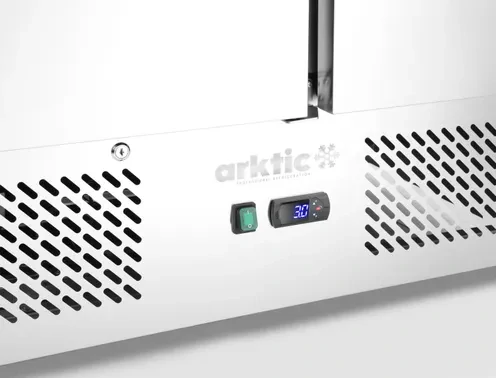 Třídveřový chladicí vozík na pizzu se skleněným nástavcem a žulovou pracovní deskou, Arktic, 254L, 230V/400W, 1400x700x(H)1491mm