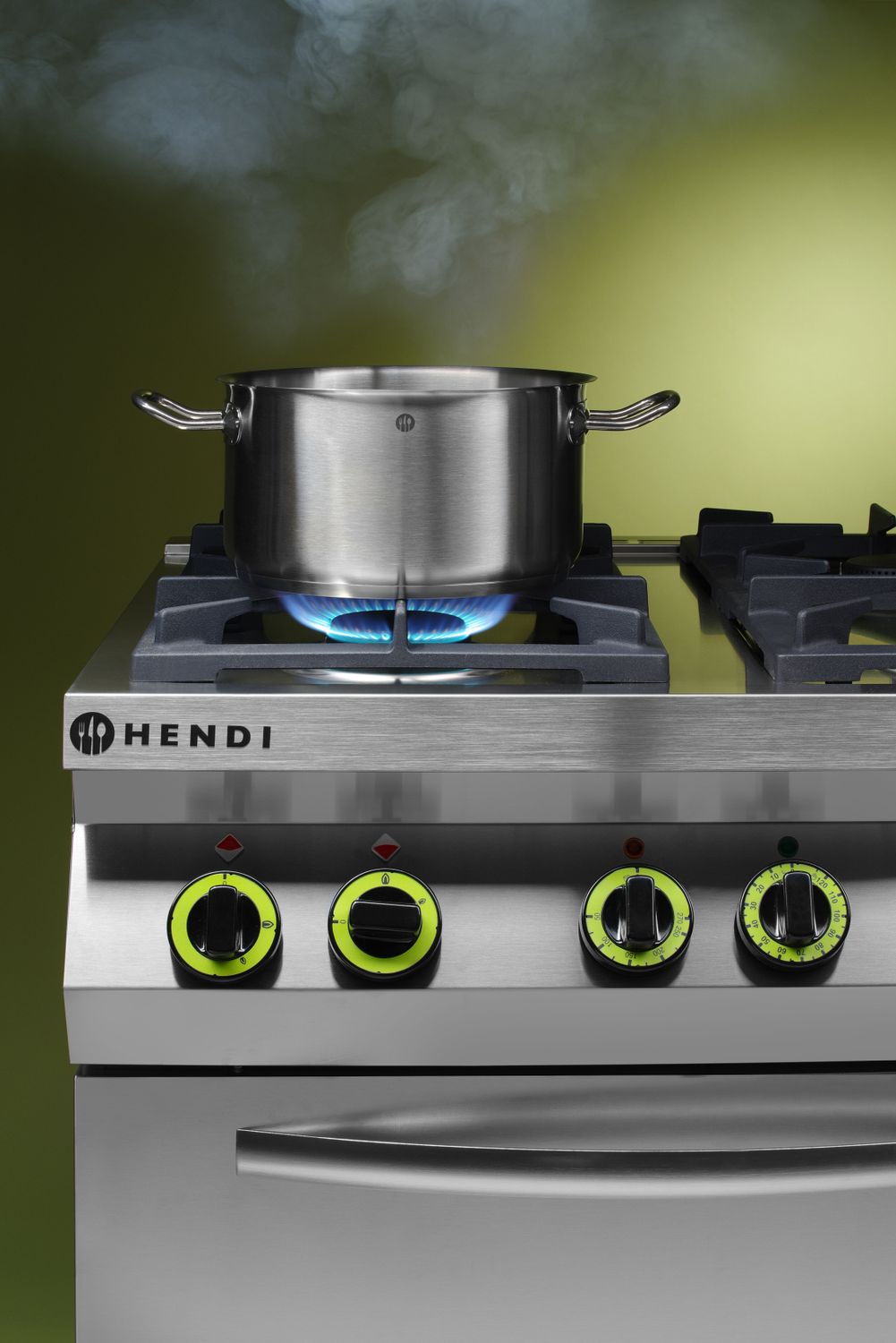 Plynový sporák Kitchen Line - 4 hořáky s konvektomatem GN 1/1, HENDI, Kitchen Line, 230V/3000W, 19kW, 800x722x(H)900mm