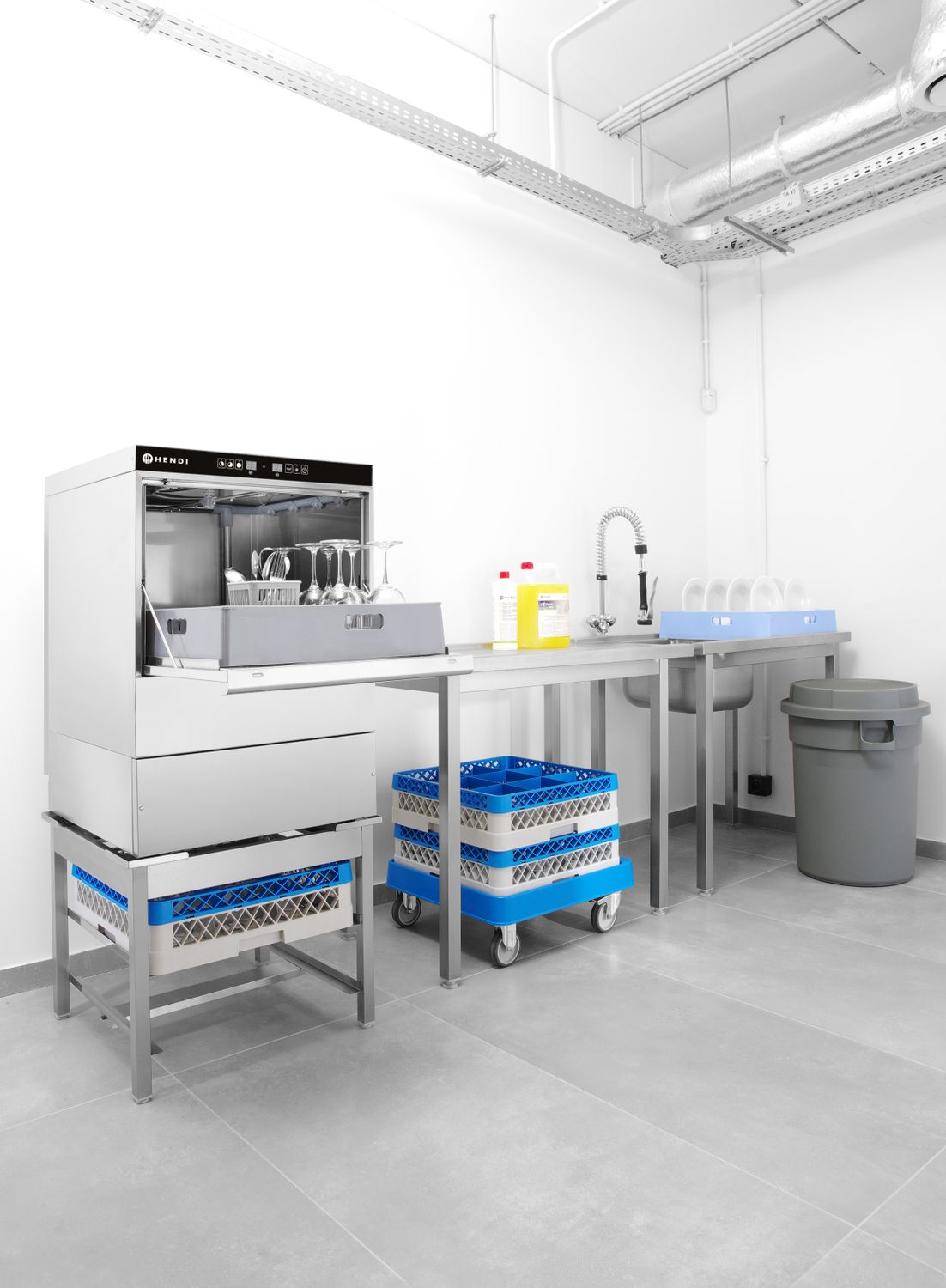 Myčka na nádobí 50x50 - elektronicky řízená, HENDI, 400V/6600W, 576x645x(H)837mm