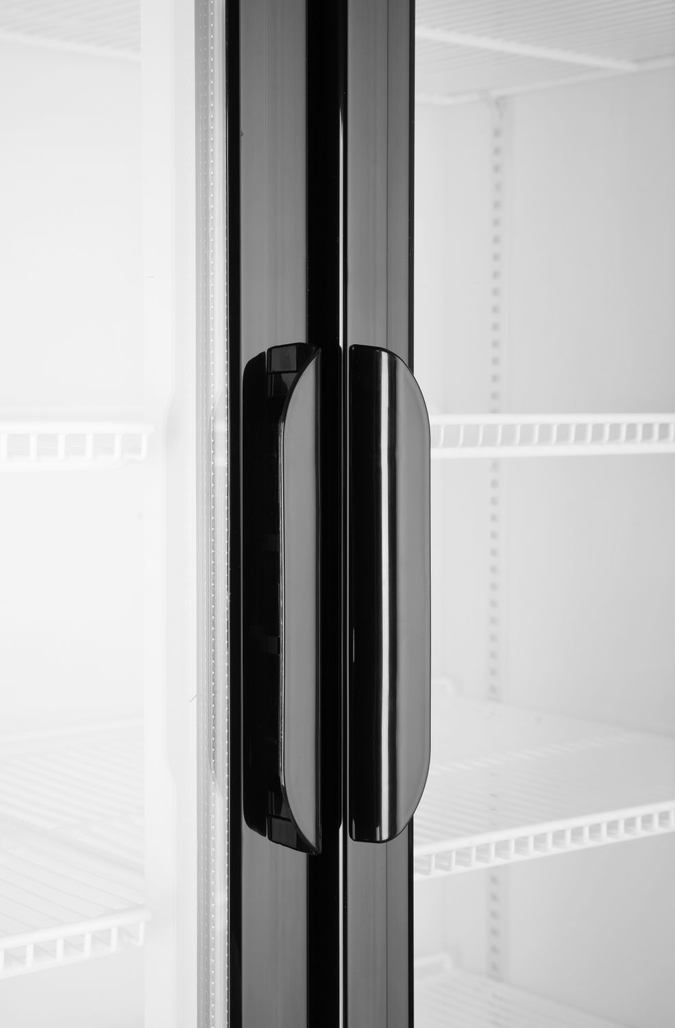 Zadní barová chladnička s podsvíceným panelem, dvoudveřová, Arktic, 512L, Černá, 220-240V/510W, 1120x610x(H)1965mm