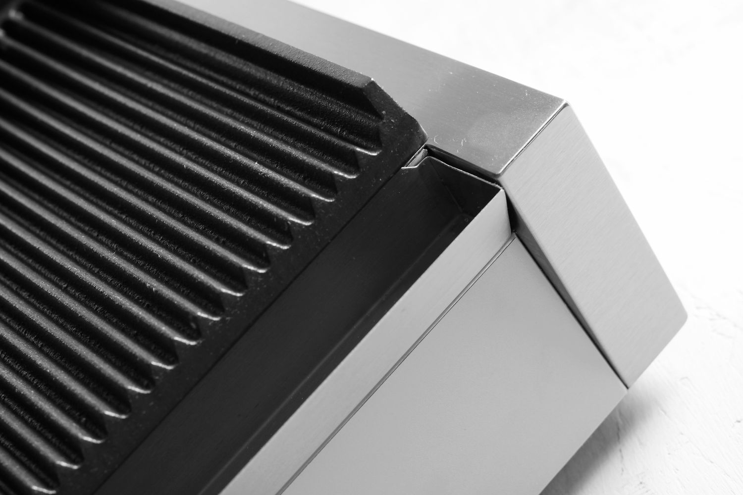 Kontaktní gril "Panini", HENDI, horní i spodní část vroubkovaná, 230V/2200W, 432x396x(H)214mm