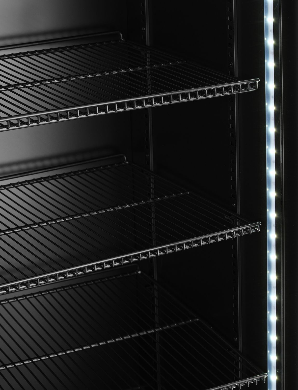 Barová chladnička s podsvíceným panelem, dvoudveřová, Arktic, 512L, Černá, 220-240V/510W, 1120x585x(H)1900mm